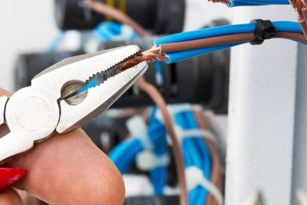 Electrical services in london orig 700x400 1 600x400